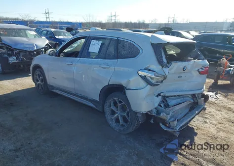 2016 BMW X1 xDrive28I z USA, uszkodzony, nr VIN WBXHT3C31GP881619